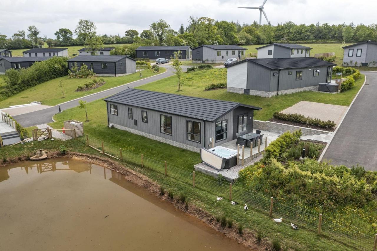 Lilac Lodge, 22 Roadford Lake Lodges Lifton المظهر الخارجي الصورة