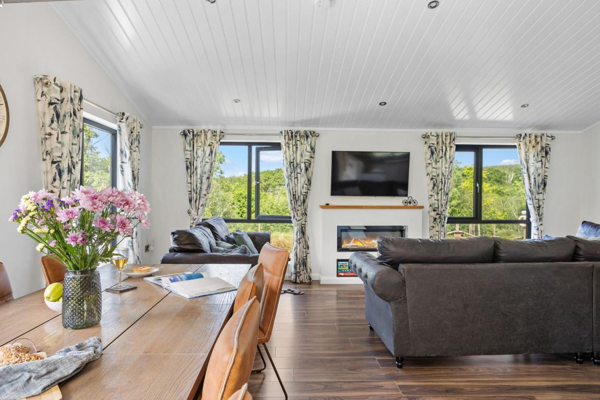 Lilac Lodge, 22 Roadford Lake Lodges Lifton المظهر الخارجي الصورة